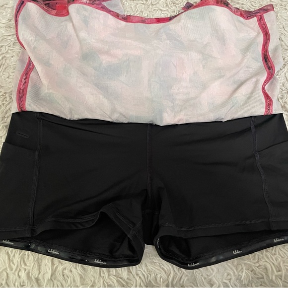 lululemon athletica Black and Pink Patterned Mini Skirt - Picture 5 of 5